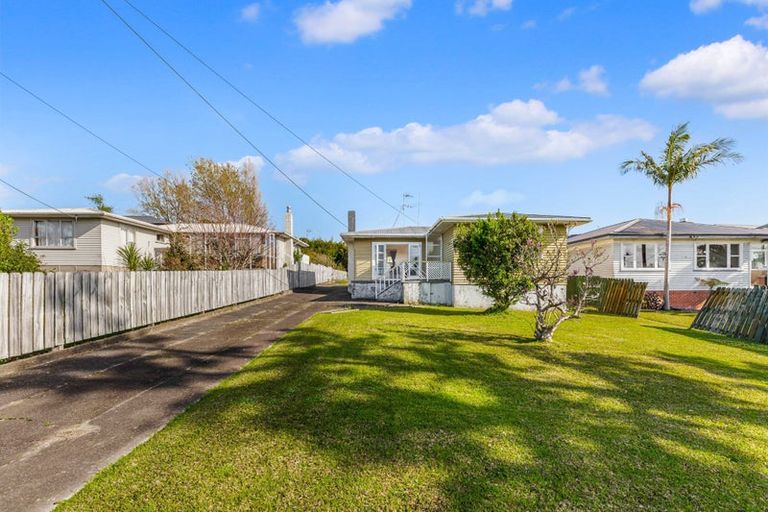 Photo of property in 33 Glenorchy Street, Glen Eden, Auckland, 0602