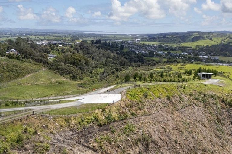 Photo of property in 197 Wishart Road, Helensville, 0875