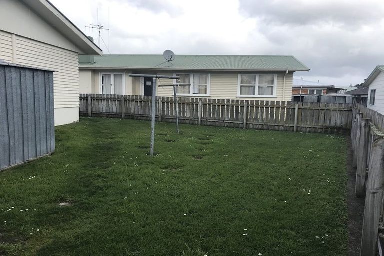 Photo of property in 27a Carrington Avenue, Hillcrest, Hamilton, 3216