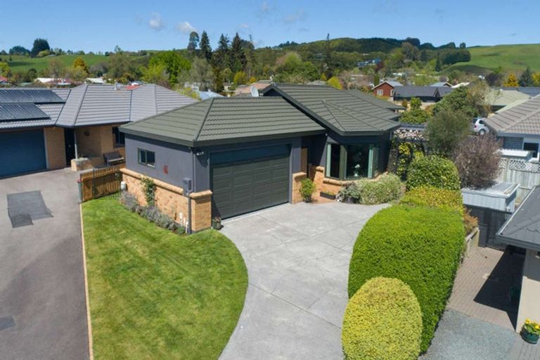 Photo of property in 16b Bullmore Place, Pukehangi, Rotorua, 3015