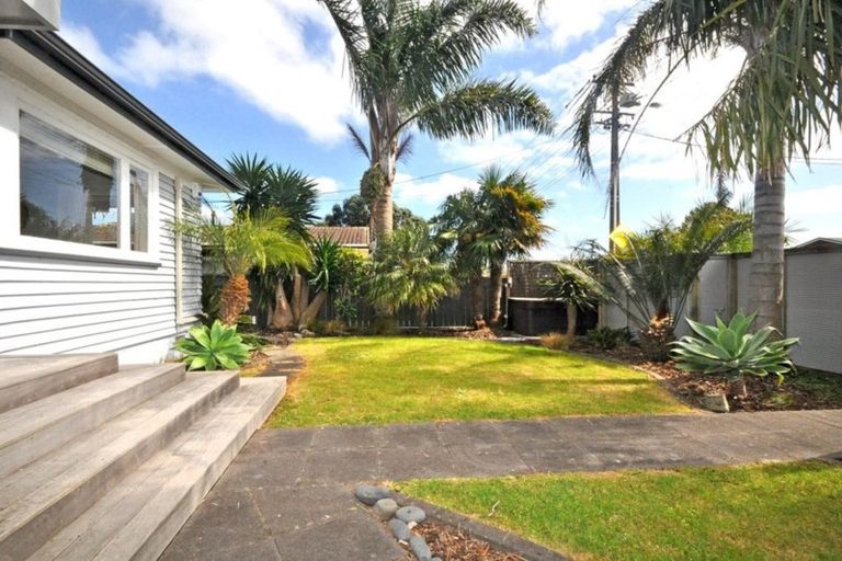 Photo of property in 40 Centreway Road, Orewa, 0931