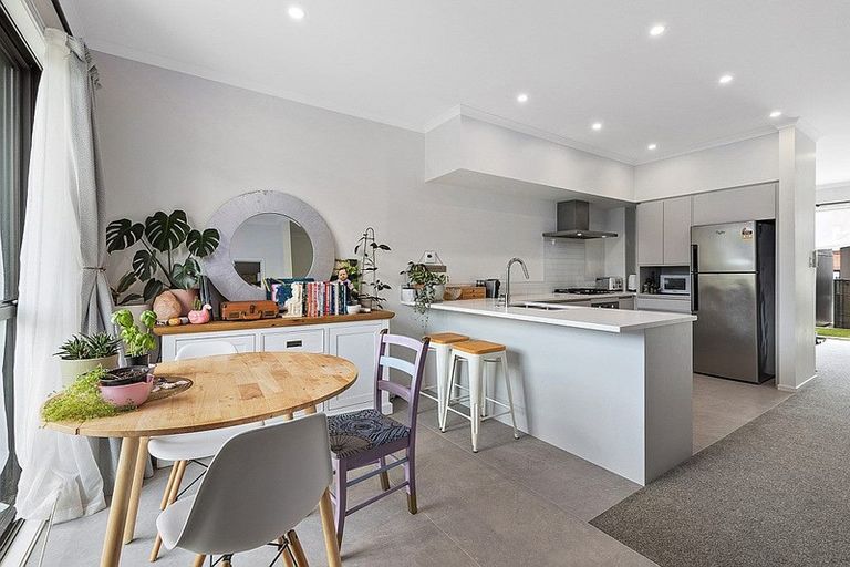 Photo of property in 6 Timu Road, Long Bay, Auckland, 0630