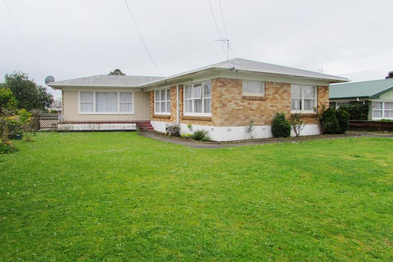 Photo of property in 14 Rembrandt Place, Opaheke, Papakura, 2113