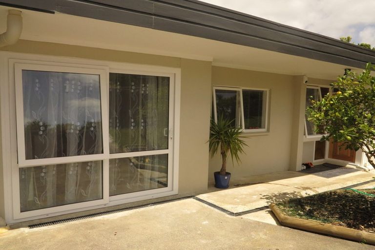 Photo of property in 2/7 Pinero Place, Bucklands Beach, Auckland, 2014