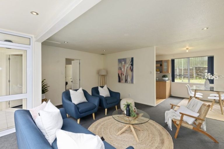 Photo of property in 7 Greenwich Grove, Stokes Valley, Lower Hutt, 5019