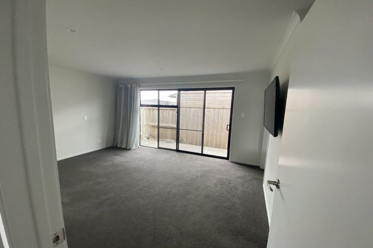 Photo of property in 14 Kahukaka Road, One Tree Point, 0118