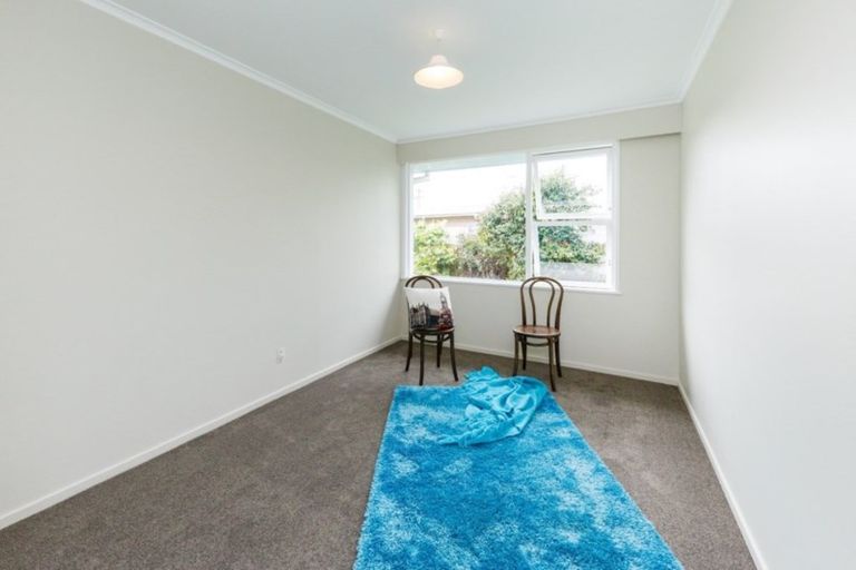 Photo of property in 52 Skerman Street, Marton, 4710