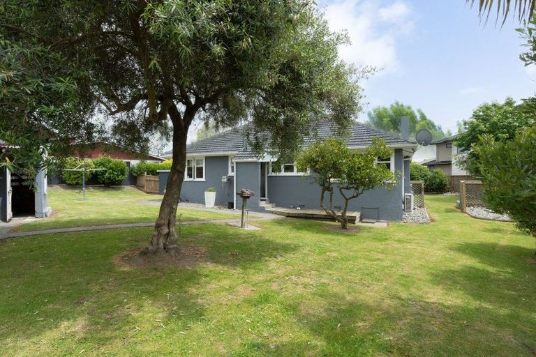 Photo of property in 78 Kirk Street, Otaki, 5512