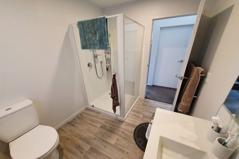 Photo of property in 3 William Pitcher Place, Greenhithe, Auckland, 0632