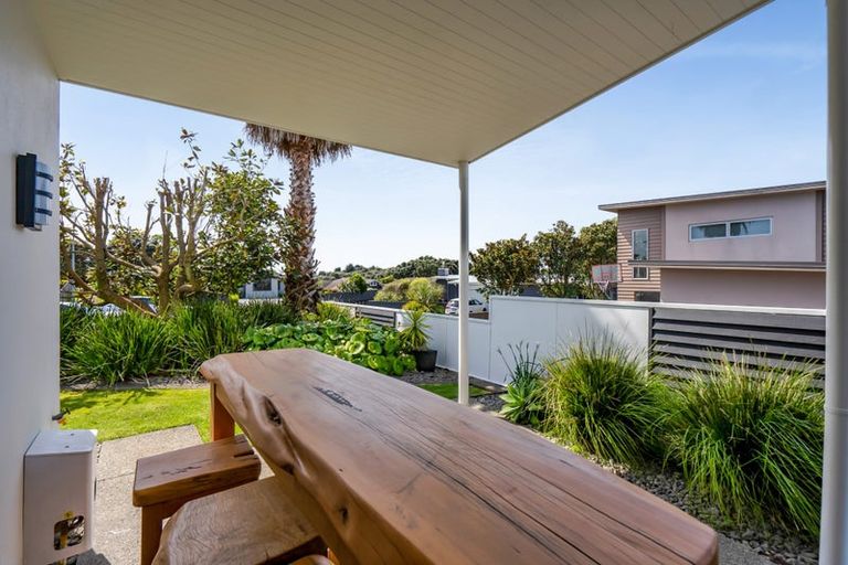 Photo of property in 18 Parkvue Drive, Bell Block, New Plymouth, 4312