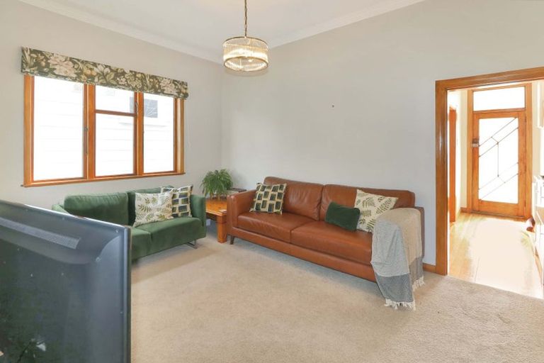 Photo of property in 10 High Street, Petone, Lower Hutt, 5012