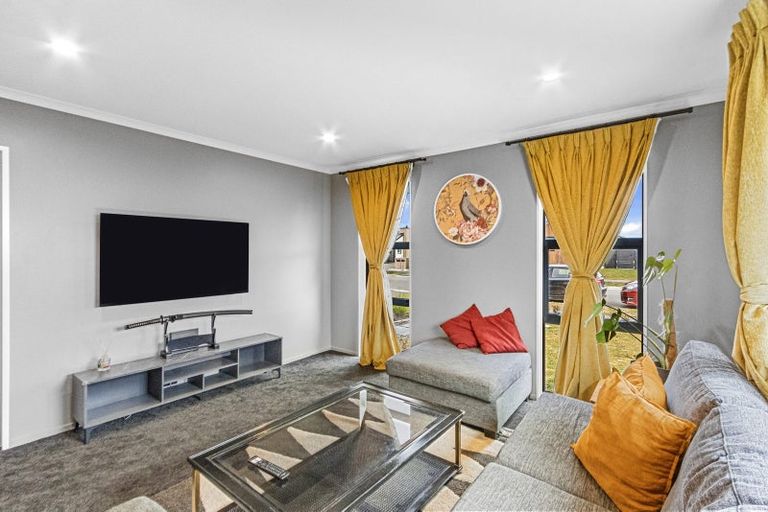 Photo of property in 53 Selfe Crescent, Burwood, Christchurch, 8083