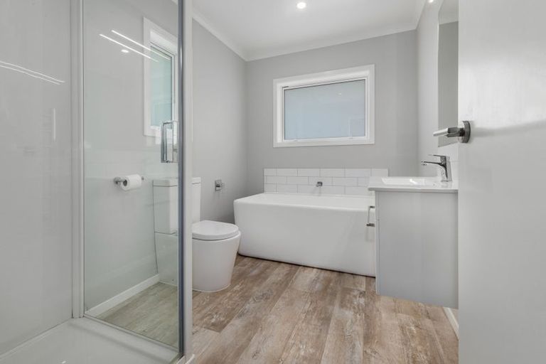 Photo of property in 105 Peka Peka Road, Peka Peka, Waikanae, 5391