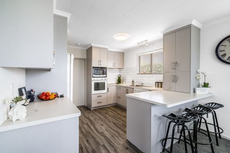 Photo of property in 58 Kildare Drive, Waikiwi, Invercargill, 9810