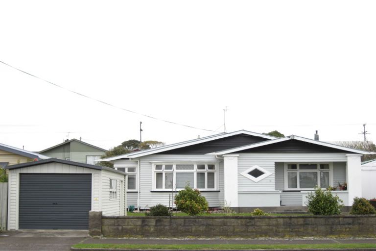 Photo of property in 32 Princes Street, Fitzroy, New Plymouth, 4312