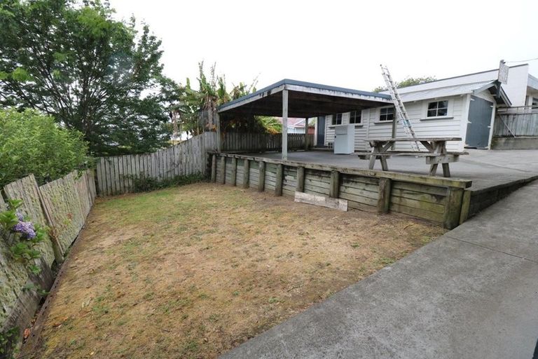 Photo of property in 10 Grey Street, Regent, Whangarei, 0112