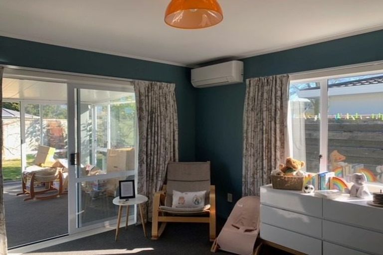 Photo of property in 21 Whiting Crescent, Greenmeadows, Napier, 4112