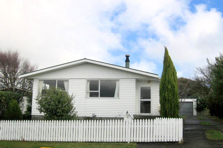 Photo of property in 68 Donovan Road, Paraparaumu Beach, Paraparaumu, 5032