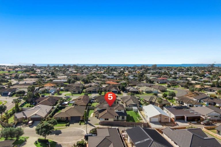Photo of property in 5 Shire Place, Papamoa Beach, Papamoa, 3118