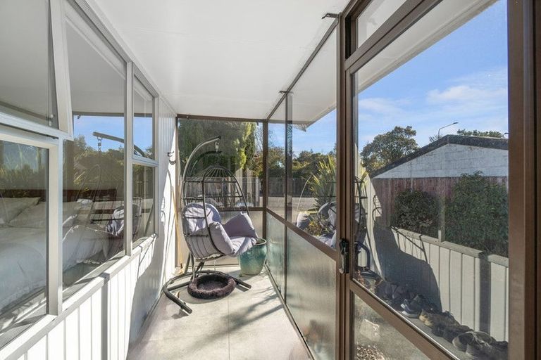 Photo of property in 1/86 Avonhead Road, Avonhead, Christchurch, 8042