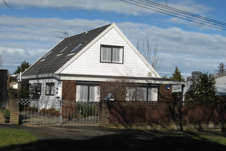Photo of property in 2 Thames Street, Claudelands, Hamilton, 3214