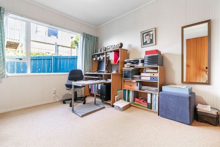 Photo of property in 50 Mayfair Crescent, Mairangi Bay, Auckland, 0630