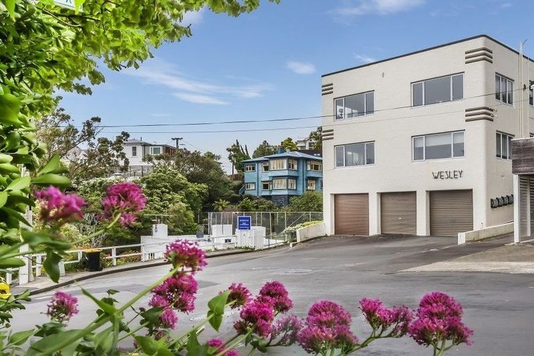 Photo of property in Samoa High Commission, 3/1 Wesley Road, Kelburn, Wellington, 6012