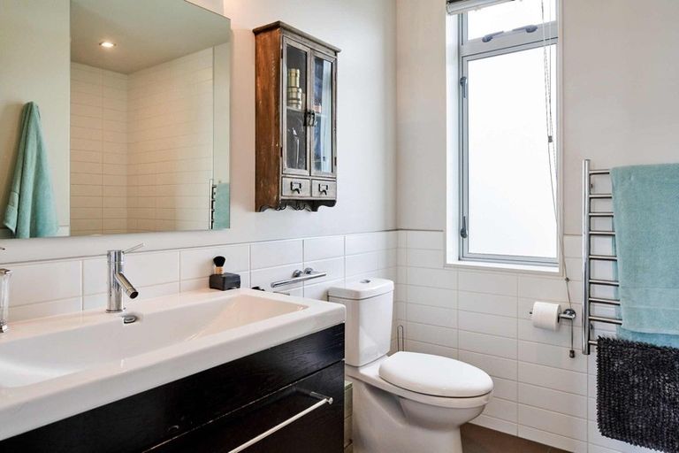 Photo of property in 35 Endeavour Drive, Whitby, Porirua, 5024