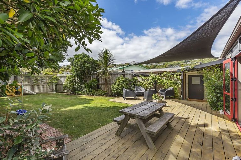 Photo of property in 7 Ayr Place, Papakowhai, Porirua, 5024