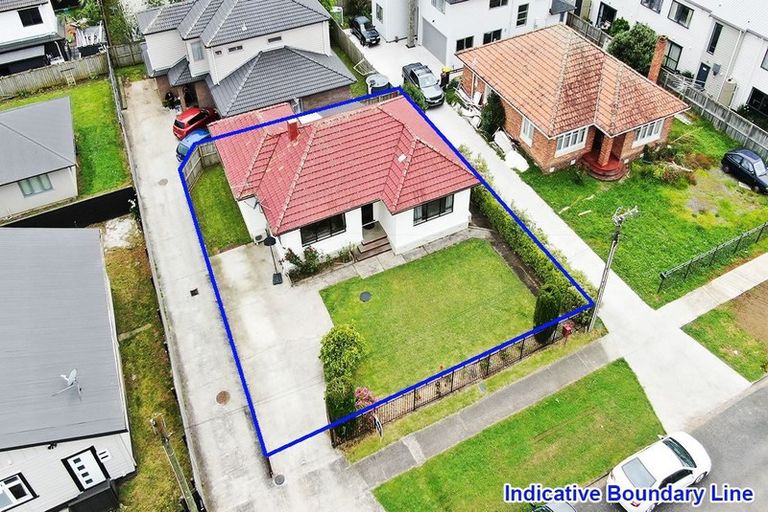 Photo of property in 1 Miami Street, Mangere East, Auckland, 2024