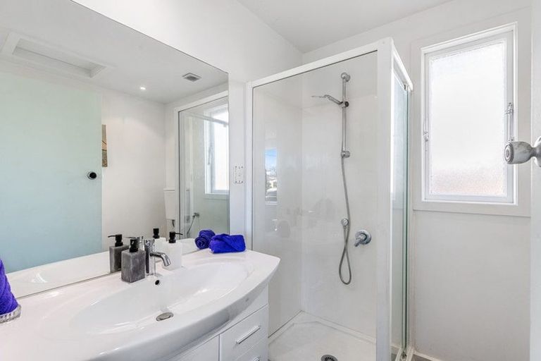 Photo of property in 2 Allard Street, Edgeware, Christchurch, 8013