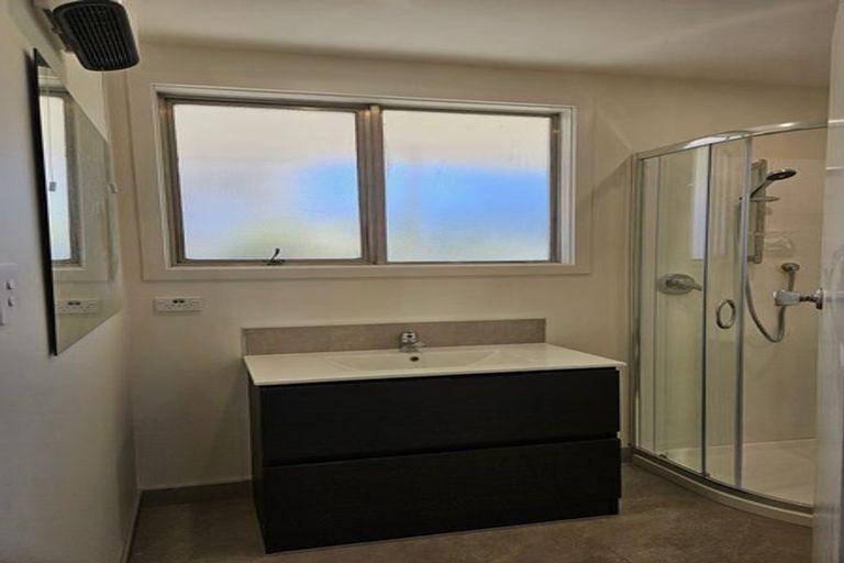 Photo of property in 10 Lansdowne Crescent, Lansdowne, Masterton, 5810