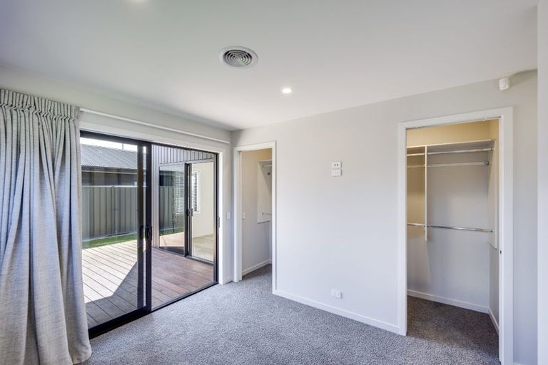 Photo of property in 24 Aspiring Drive, Poraiti, Napier, 4112