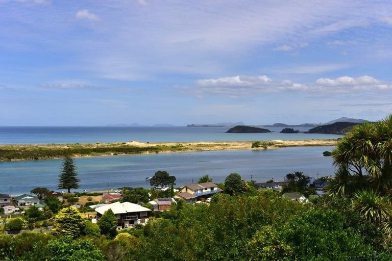 Photo of property in 35 Sandspit View Way, Ngunguru, Whangarei, 0173