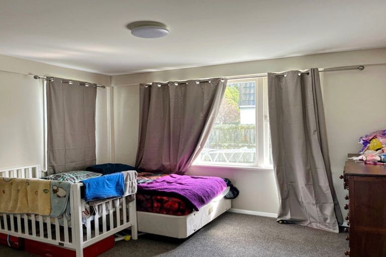 Photo of property in 2 Totara Street, Trentham, Upper Hutt, 5018