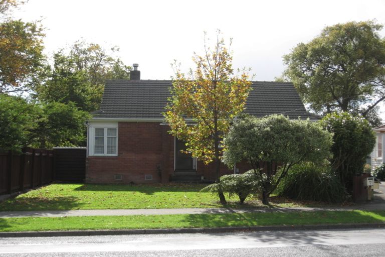 Photo of property in 1/69 Waddington Drive, Naenae, Lower Hutt, 5011