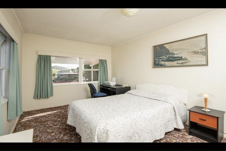 Photo of property in 16 Chisnall Street, Stoke, Nelson, 7011