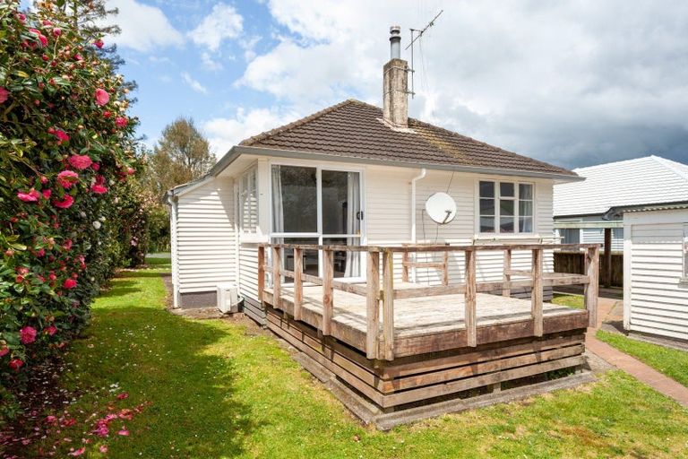 Photo of property in 24 Station Street, Tirau, 3410