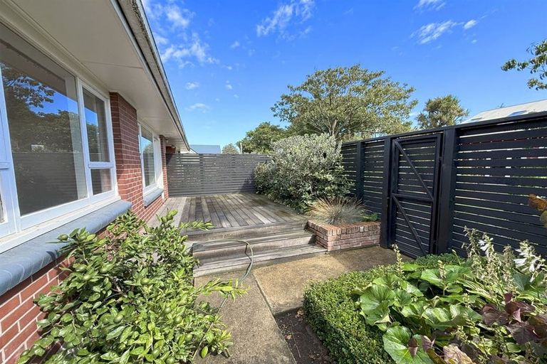 Photo of property in 63 Office Road, Merivale, Christchurch, 8014