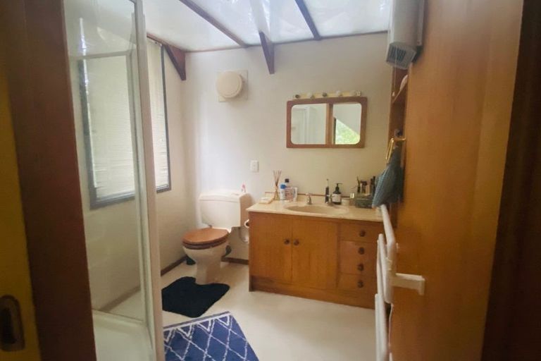 Photo of property in 52 Park Hill Road, Birkenhead, Auckland, 0626