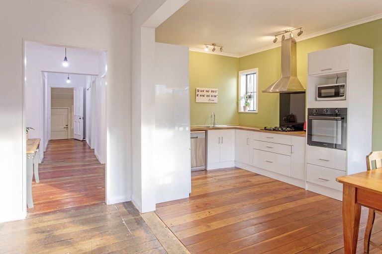 Photo of property in 45 Waverley Street, Waipawa, 4210