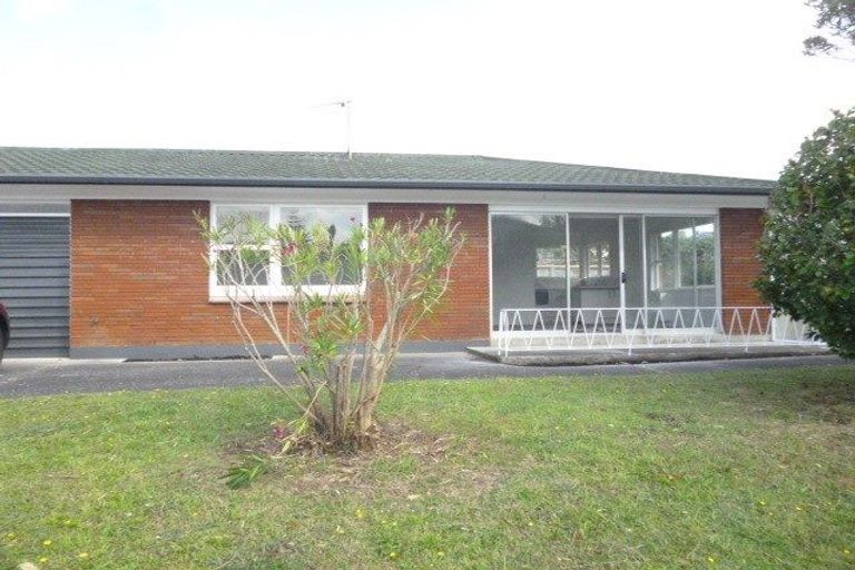 Photo of property in 2/4 Marriott Road, Pakuranga, Auckland, 2010