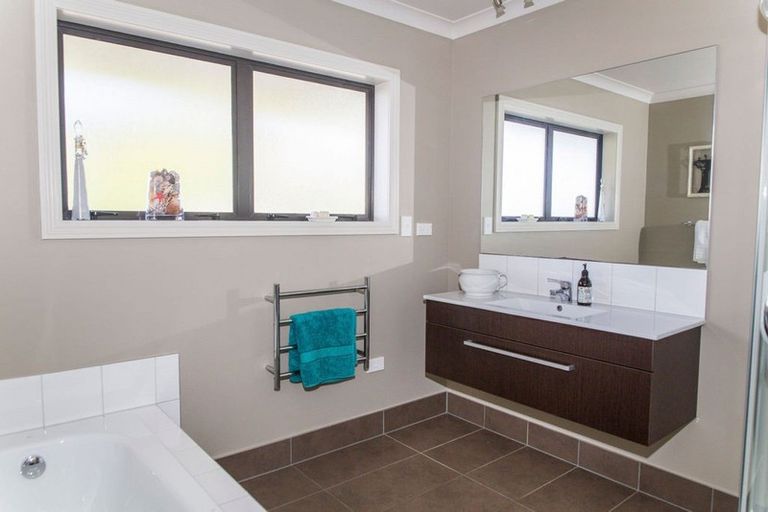 Photo of property in 145 Smith Road, Dannevirke, 4978