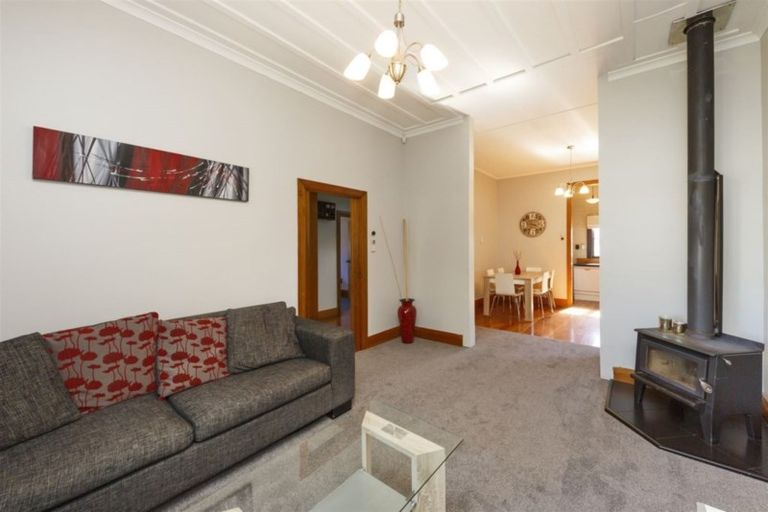 Photo of property in 17 Limbrick Street, Terrace End, Palmerston North, 4410
