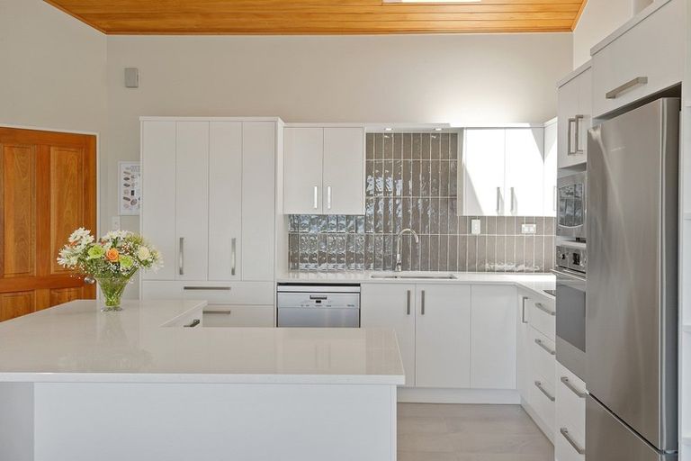 Photo of property in 1 Trecastle Lane, Huntsbury, Christchurch, 8022