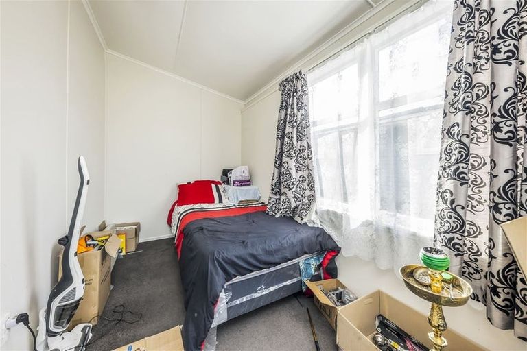 Photo of property in 308 Massey Road, Mangere East, Auckland, 2024