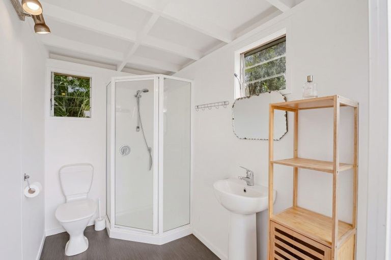 Photo of property in 5 Florence Place, Hahei, Whitianga, 3591