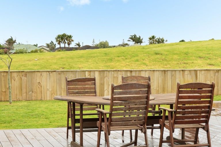 Photo of property in 22 Kapuka Street, Papamoa Beach, Papamoa, 3118