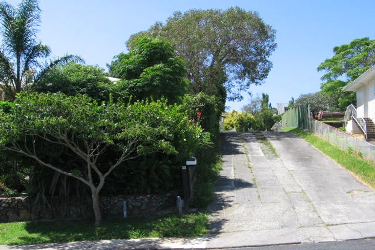 Photo of property in 66 Stott Avenue, Birkdale, Auckland, 0626