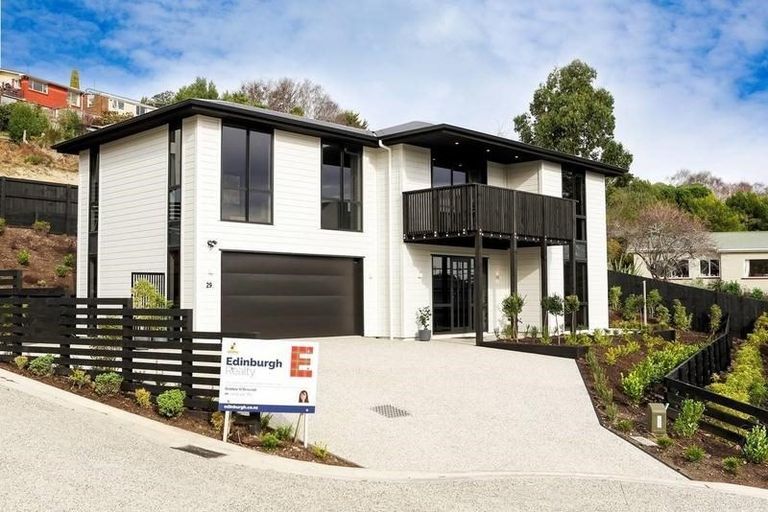 Photo of property in 29 Brugh Place, Andersons Bay, Dunedin, 9013